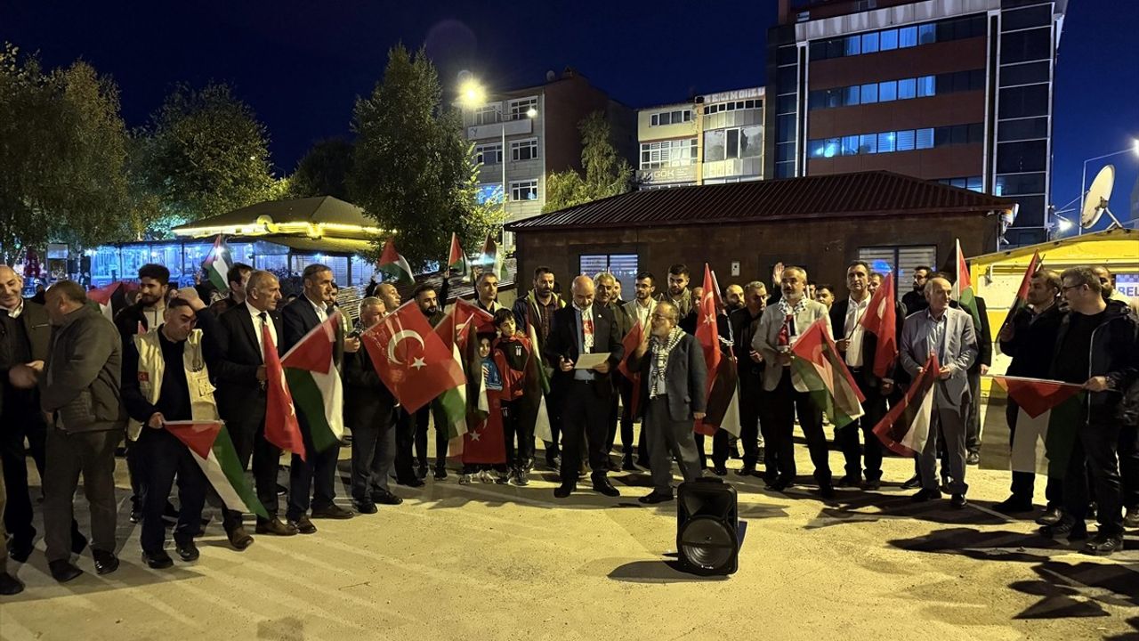Ardahan'da Küresel Sumud Filosu'na Destek Konvoyu Düzenlendi