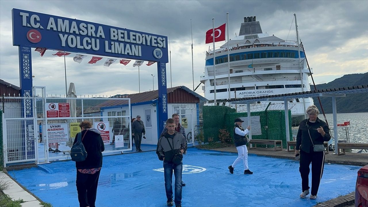 Astoria Grande Kruvaziyeri Amasra'ya Gelişinde 940 Yolcu Taşıdı