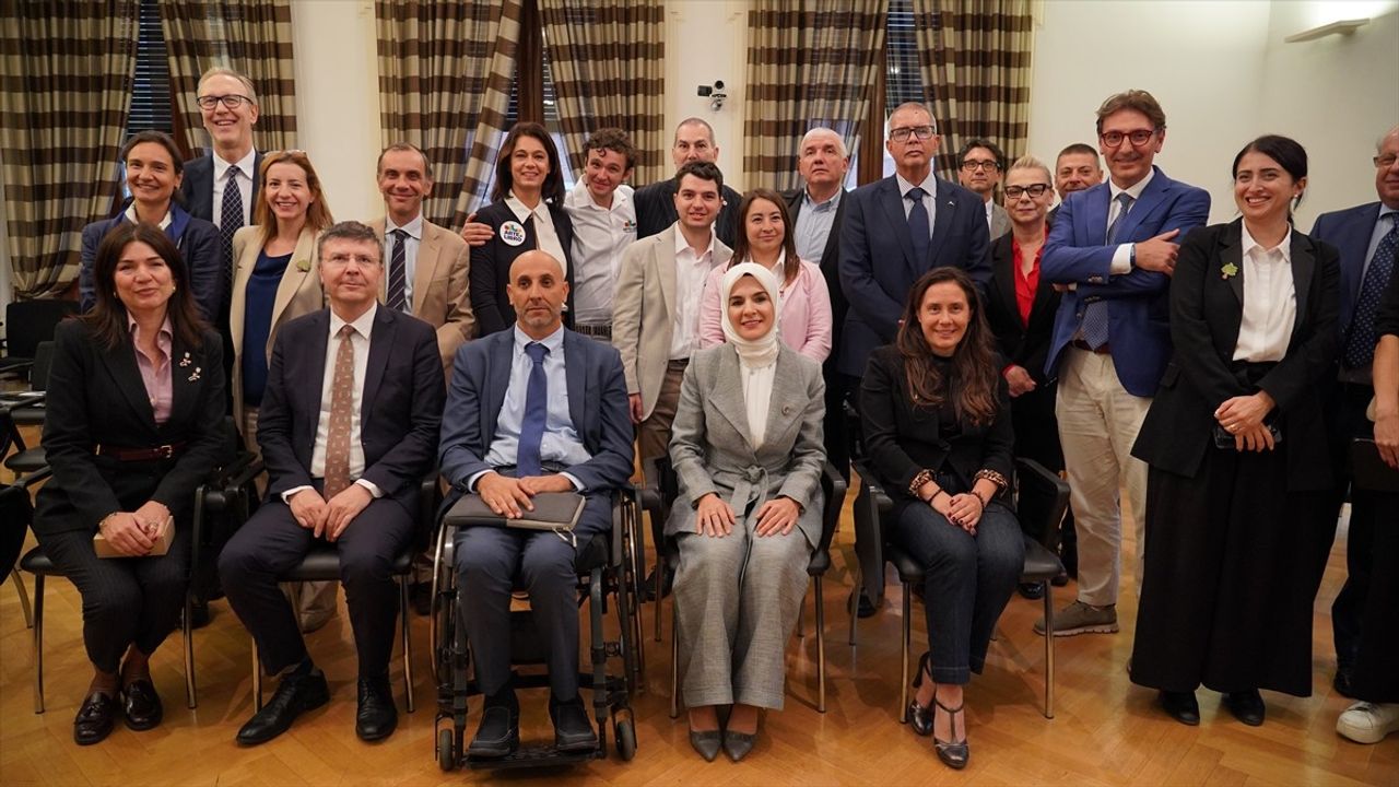 Bakan Göktaş, İtalya Engelliler Bakanı ile Görüştü