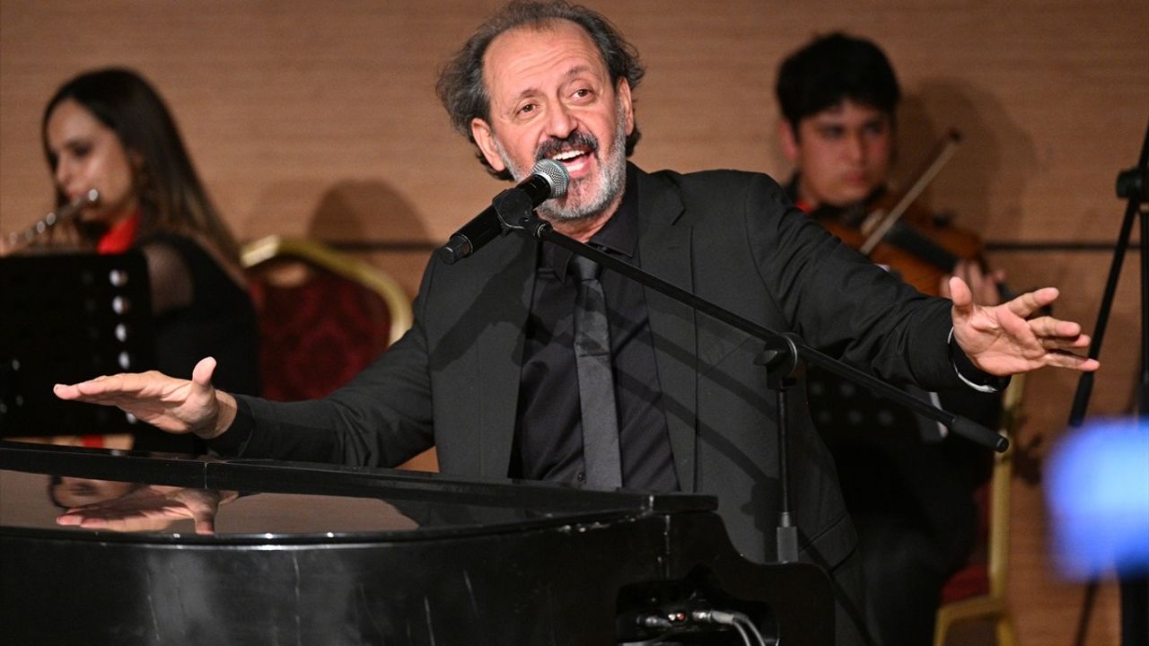 Bakan Tekin, Nevşehir’de Sanat Etkinliğine Katıldı