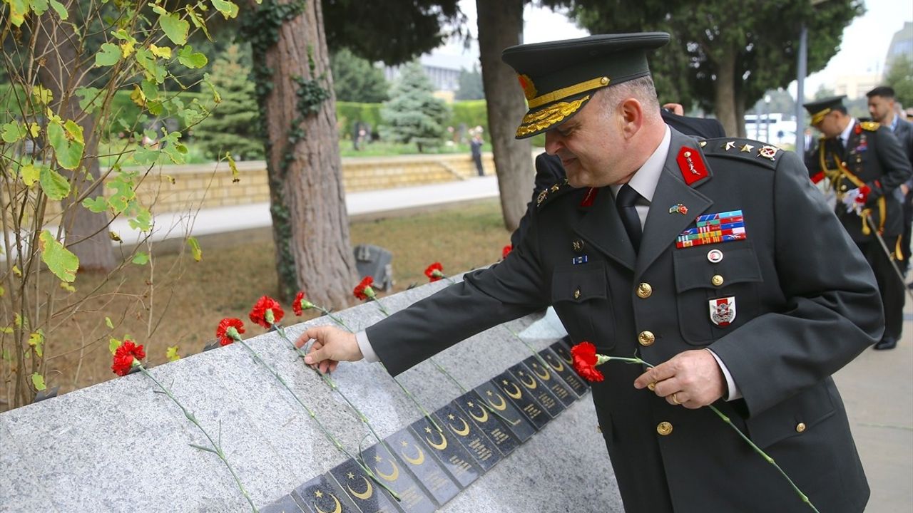 Bakü’de Türkiye Cumhuriyeti’nin 102. Yılı Coşkuyla Kutlandı