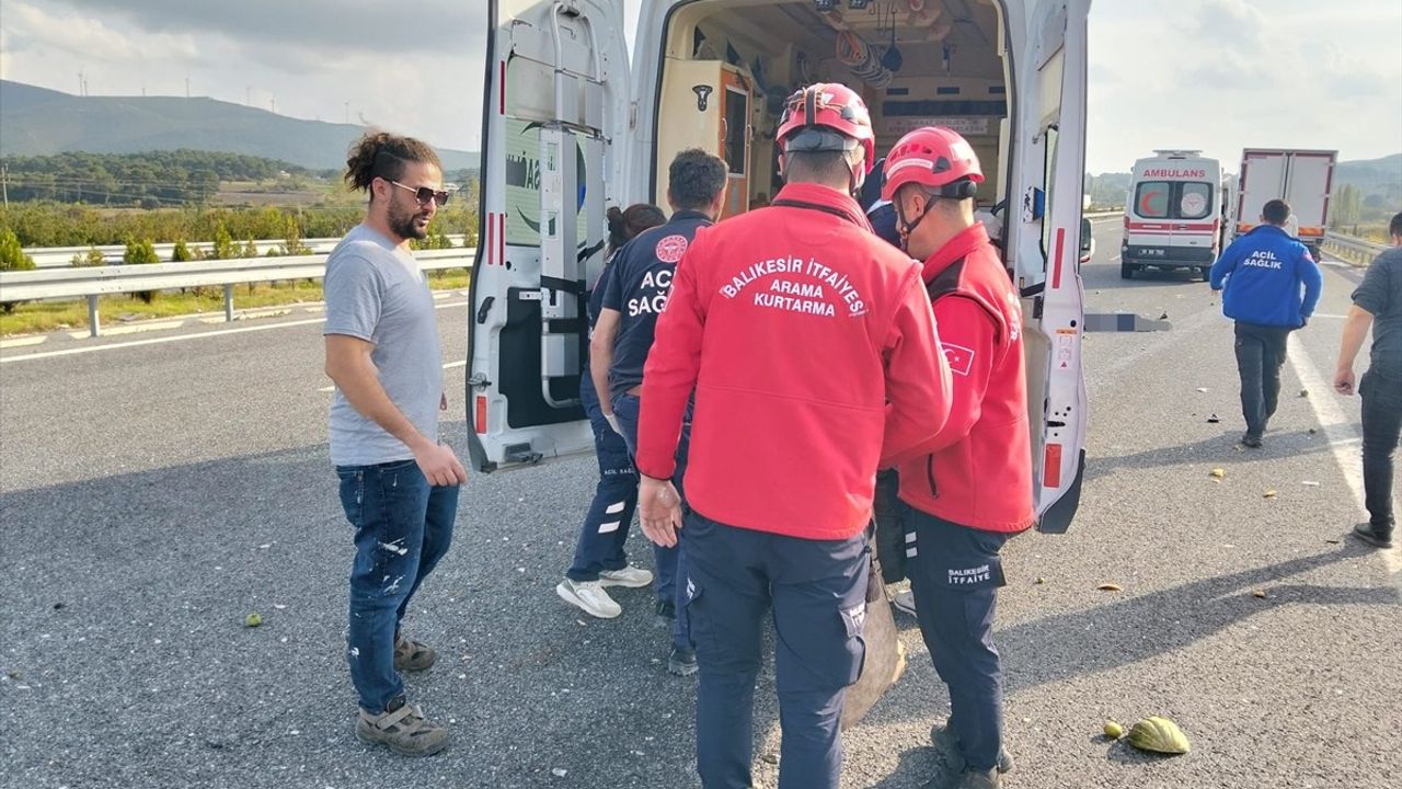 Balıkesir'de Trafik Kazası: 1 Ölü, 1 Yaralı
