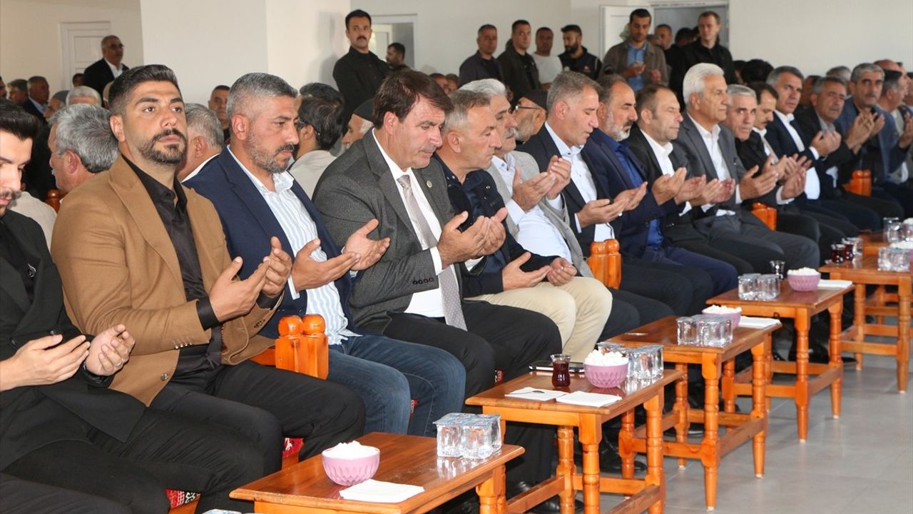 Bingöl'de Husumetli Aileler Bir Araya Geldi