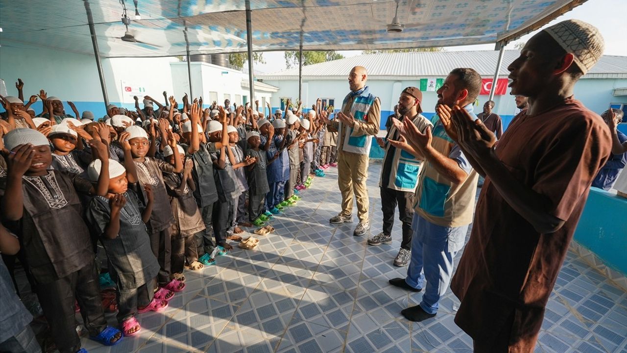 Bir Avuç İnsani Yardım Derneği Nijerya'da Yetimhaneler Açtı