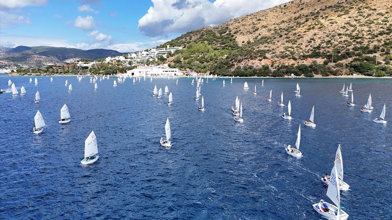 Bodrum'da 13. Uluslararası Optimist Yarışları Başladı