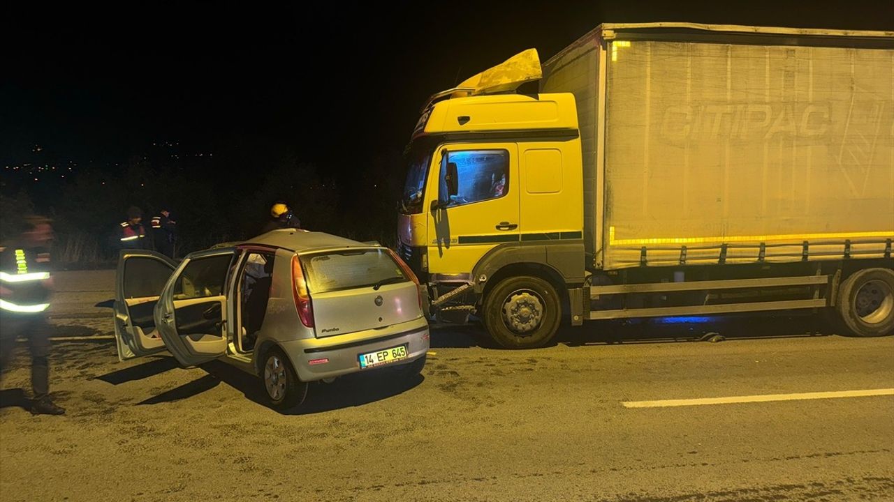 Bolu'da Feci Trafik Kazası: Otomobil Sürücüsü Hayatını Kaybetti