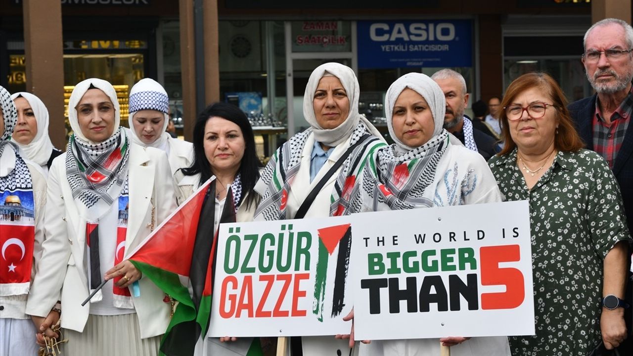 Bursa ve Çevresinde Gazze İçin Sessiz Çığlık Etkinliği