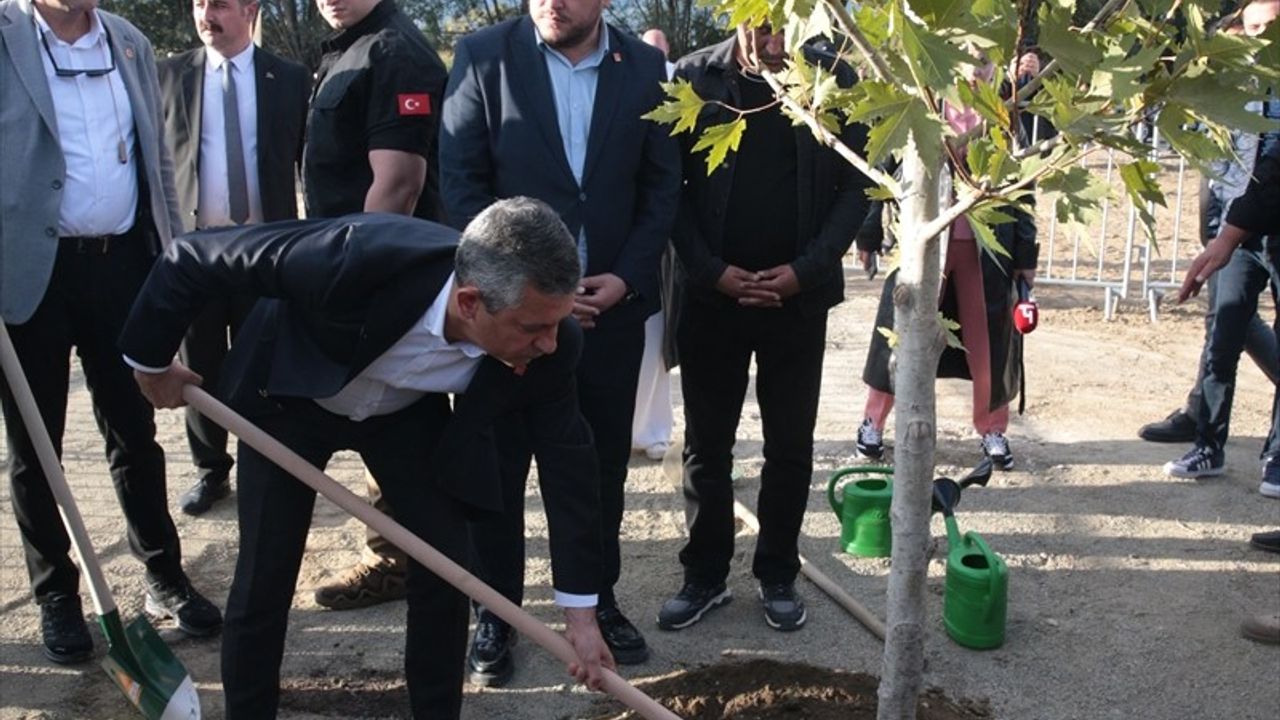 CHP Genel Başkanı Özgür Özel Bolu'da İktidar Vurgusu Yaptı