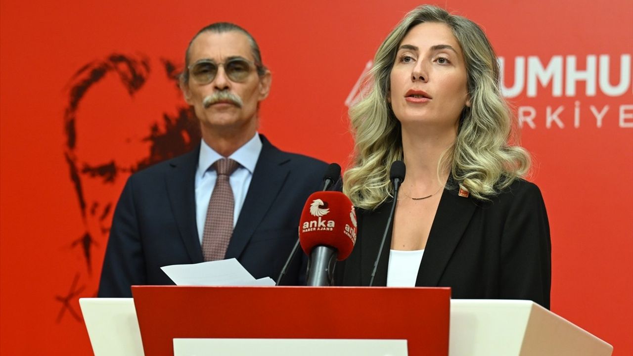 CHP'li Atalar'dan Devlet Tiyatroları'na Eleştiriler