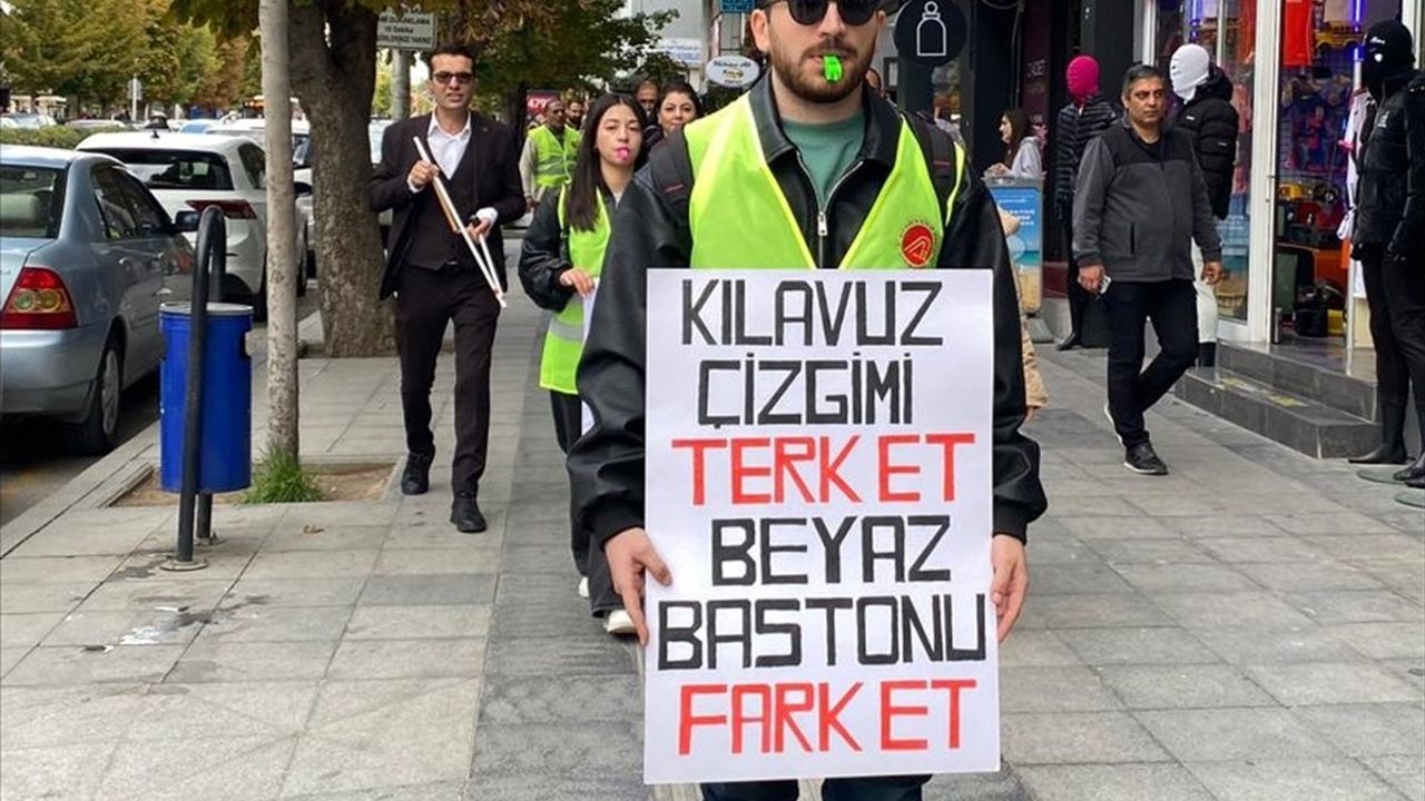 Çorum'da Beyaz Baston Farkındalık Yürüyüşü