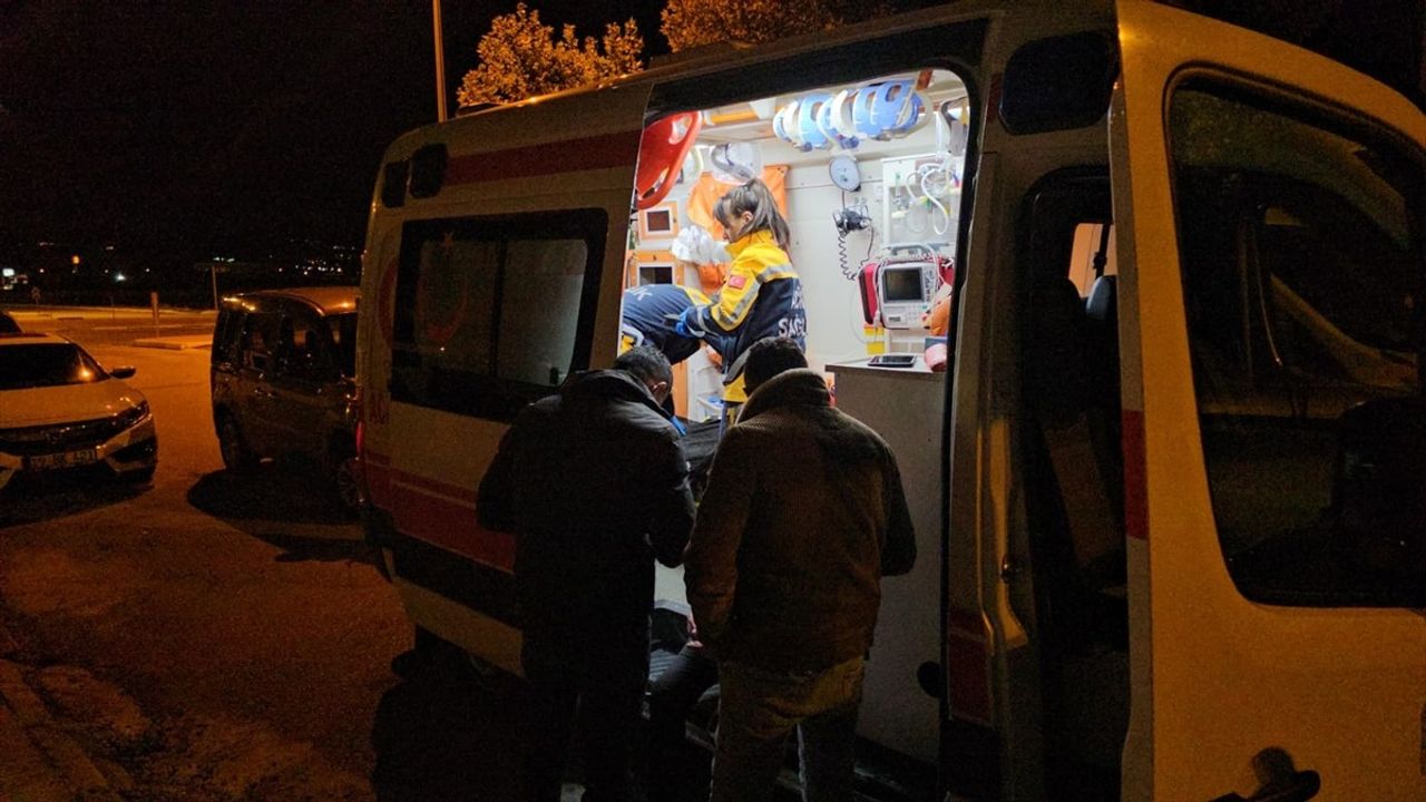 Çorum'da Bıçaklı Silahlı Kavga: 3 Yaralı
