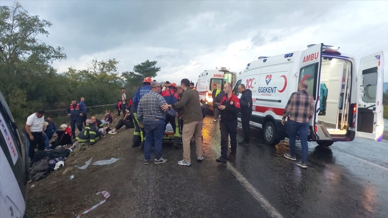Denizli'de Midibüs Kazası: 1 Ölü, 32 Yaralı