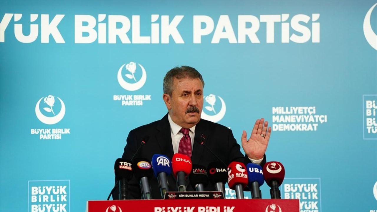 Destici'den Açıklamalar: Gazze, PKK ve Tarım İşçileri Üzerine