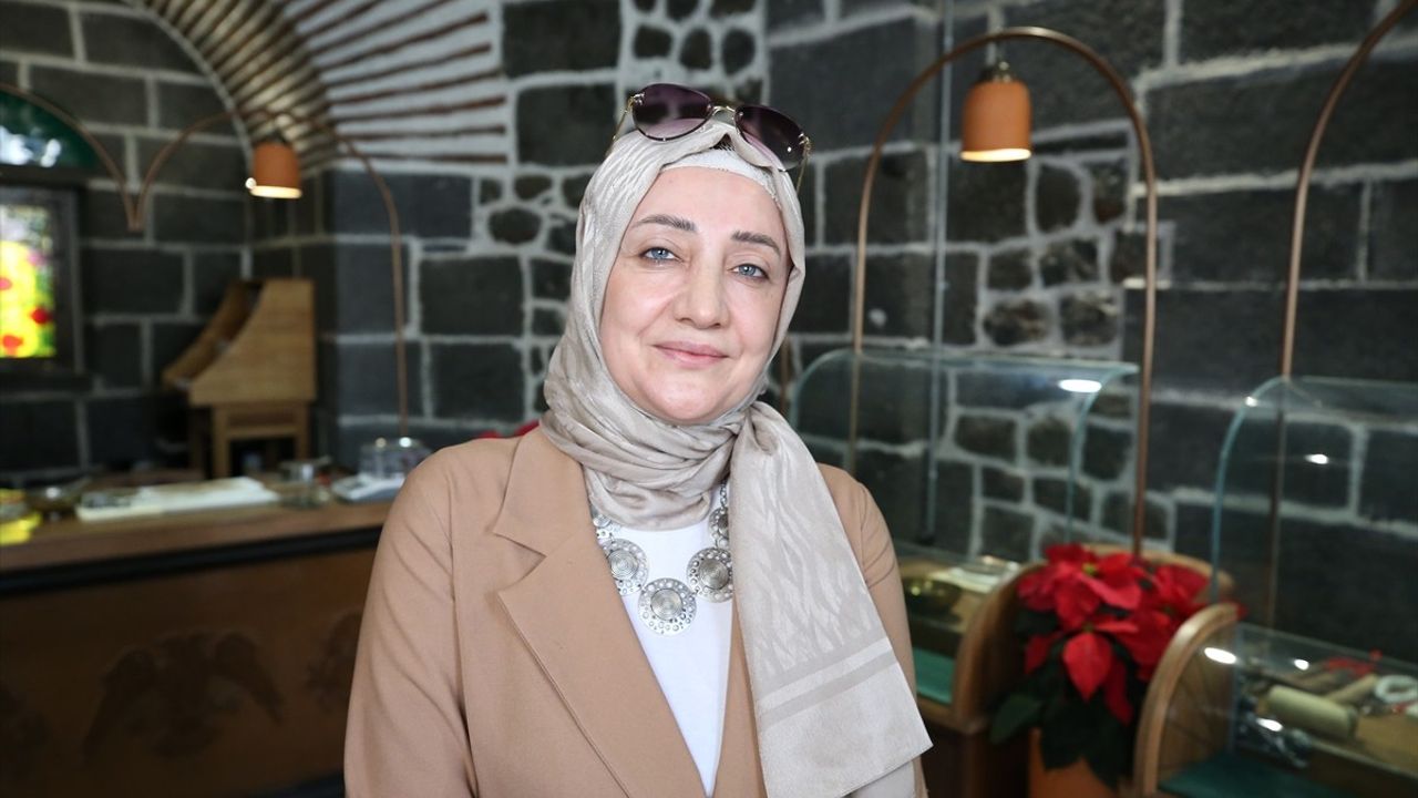 Diyarbakır Surları'nda Geleneksel Takı Atölyesi Açıldı