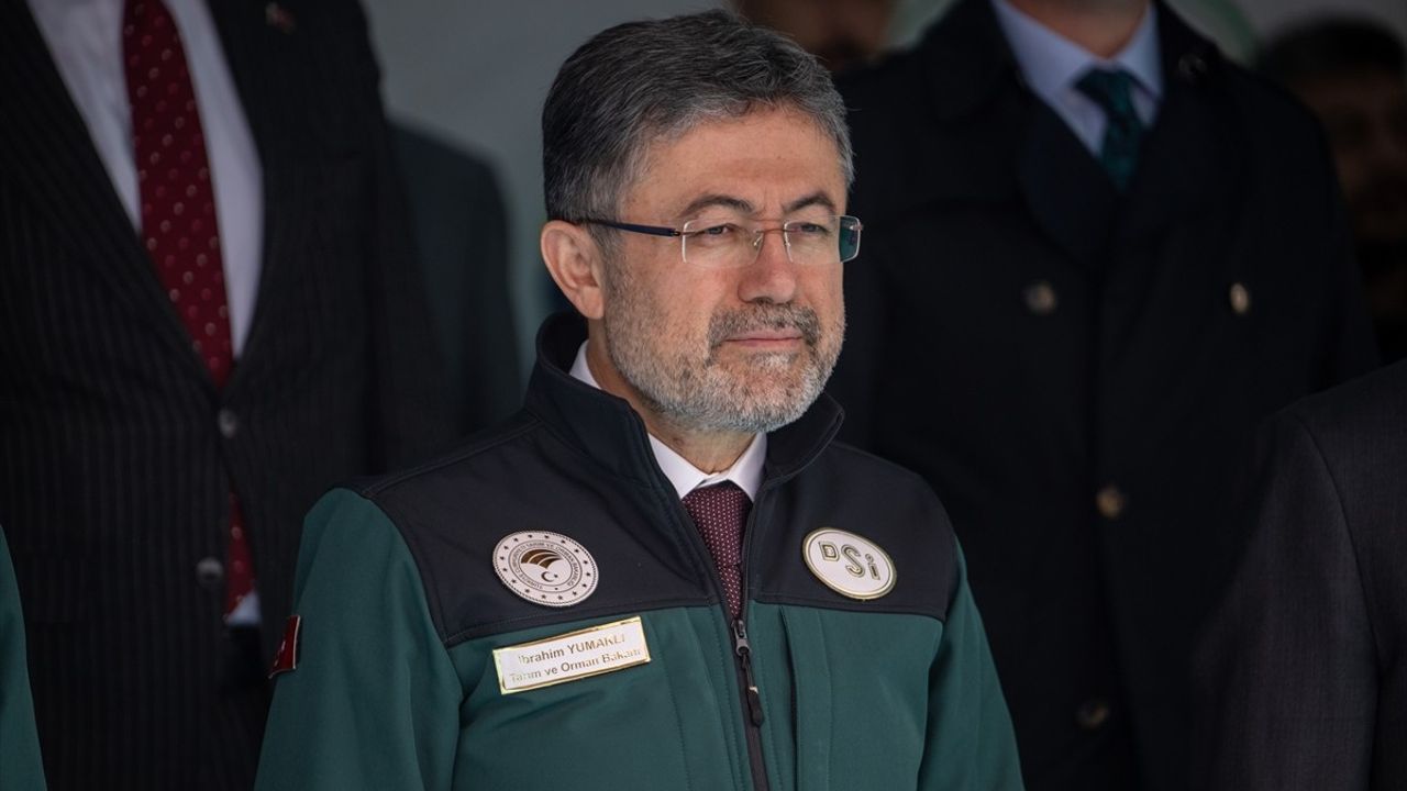 Doğa Dostu Gelişmeler: DSİ’nin Araç Parkına 50 Yeni Dozer Eklendi