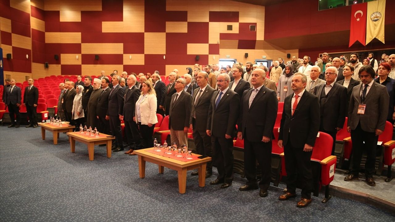 Edirne'de Selefi Anlayışlar Sempozyumu Düzenlendi