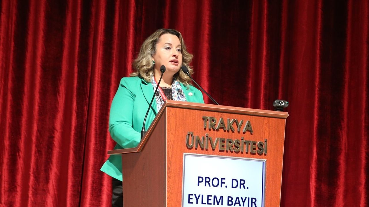 Edirne'de Yapay Zekanın Eğitimi Dönüştürmede Rolü Ele Alındı