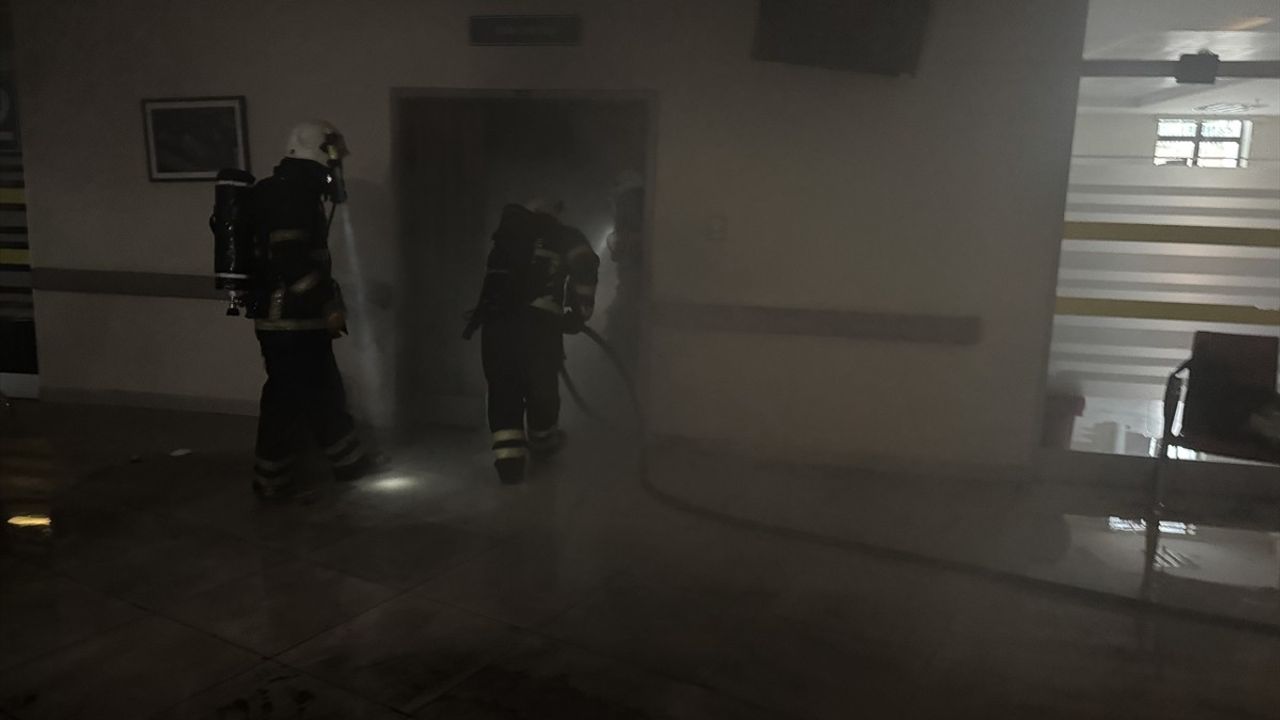 Edirne Hastanesinde Yangın Çıktı, Tahliye İşlemleri Başlatıldı