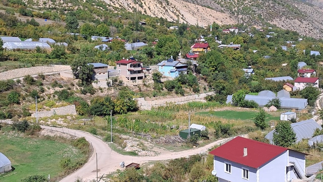 Ekşinar Köyü, Referandumla Köy Statüsünü Korudu