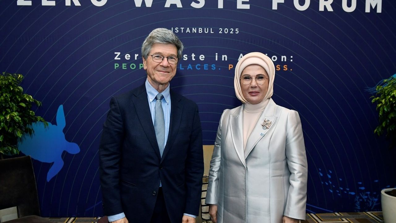 Emine Erdoğan ve Jeffrey Sachs'tan Gazze Barışı Üzerine Önemli Görüşme
