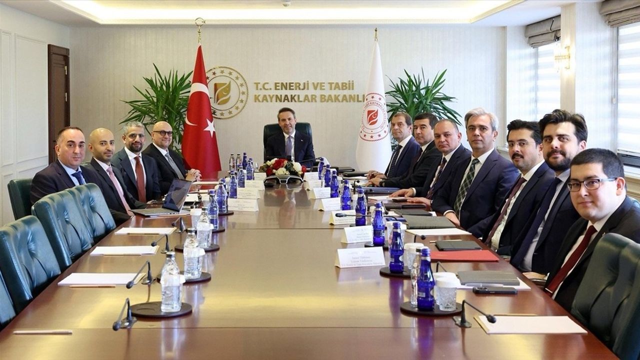 Enerji Bakanı Alparslan Bayraktar'dan BAE ile Yatırım Açıklaması