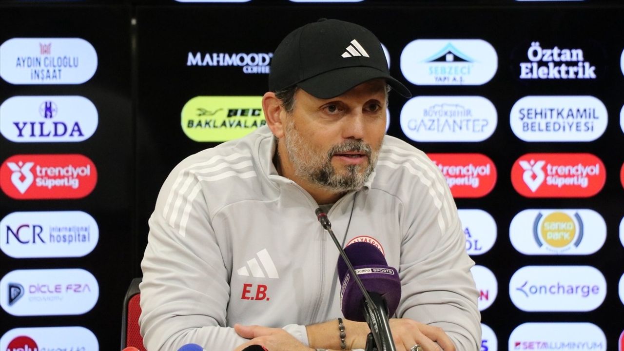 Erol Bulut'tan Maç Değerlendirmesi: Gaziantep FK - Hesap.com Antalyaspor