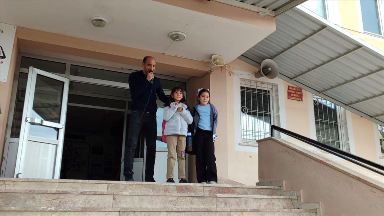Erzincan'daki Öğrenciler Çevre Duyarlılığını Gözler Önüne Serdi
