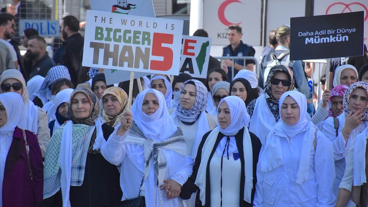 Erzurum ve Çevresindeki Kadınlardan Gazze'ye Destek Protestosu