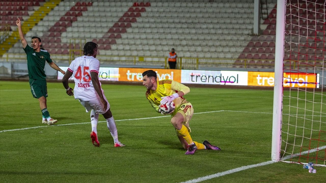 Esenler Erokspor Boluspor'u Mağlup Etti