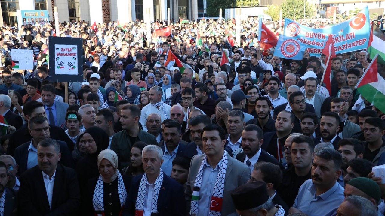 Gaziantep'ten Filistin'e Destek Yürüyüşü Düzenlendi