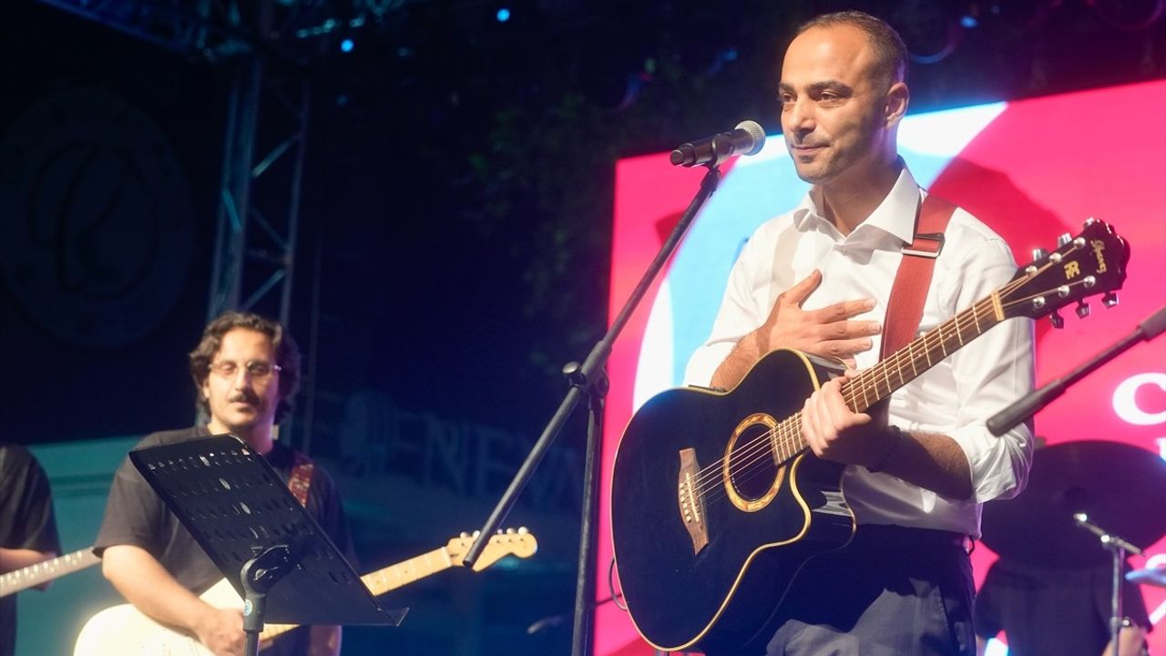 Gaziosmanpaşa'da Cumhuriyet Bayramı Coşkuyla Kutlandı