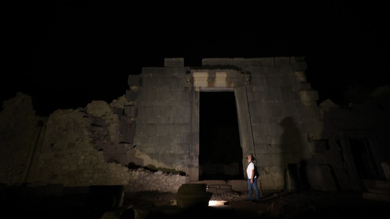 Gece Müze Ziyaretleri Olympos Antik Kenti'nde Artıyor