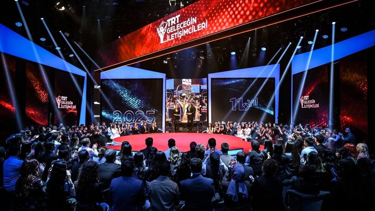Geleceğin İletişimcileri Yarışması 2023 Ödülleri Sahiplerini Buldu