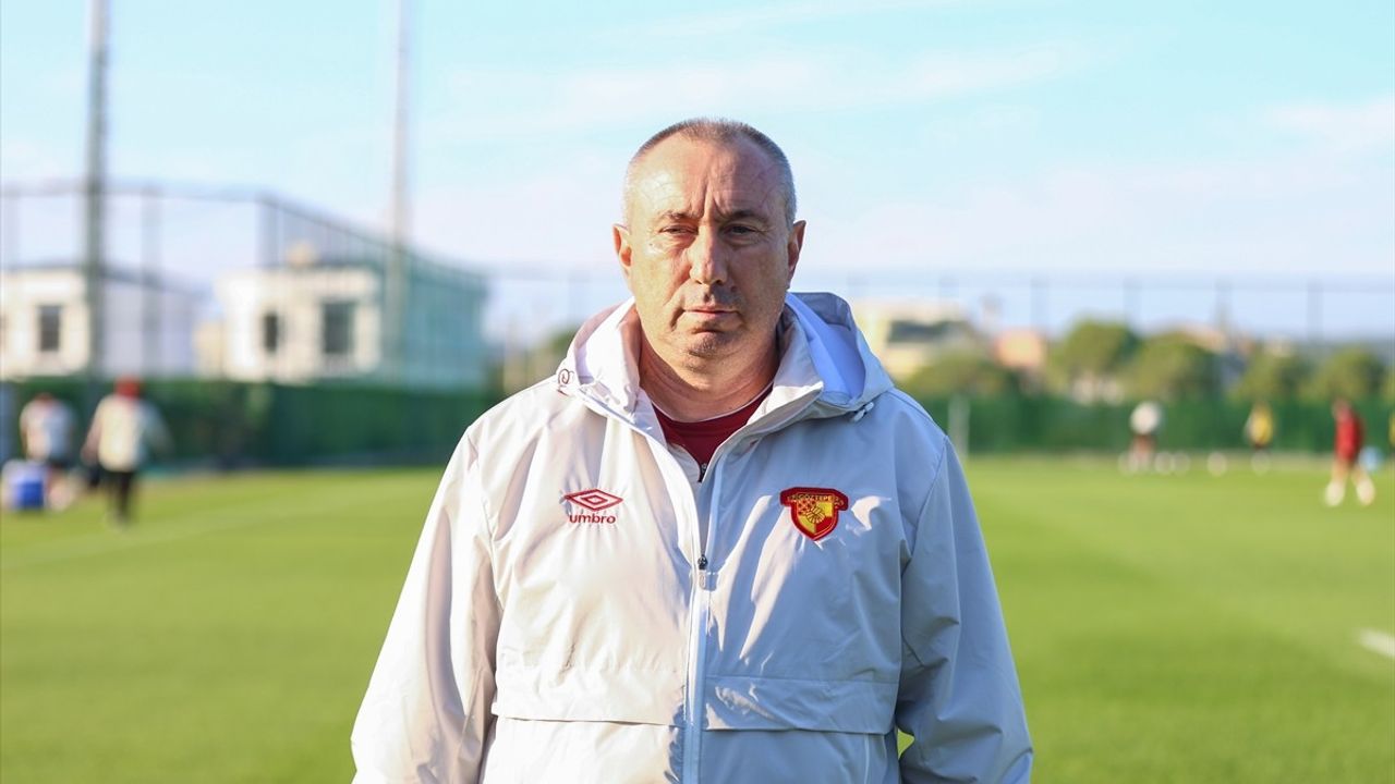Göztepe'nin Avrupa Hedefi: Stanimir Stoilov'un Açıklamaları