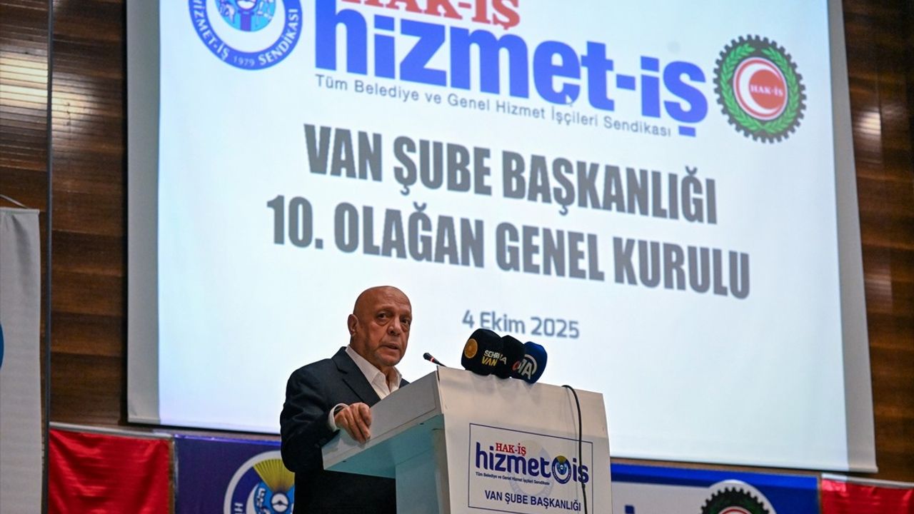 HAK-İŞ Genel Başkanı Mahmut Arslan'dan Van'da Terörsüz Türkiye Vurgusu