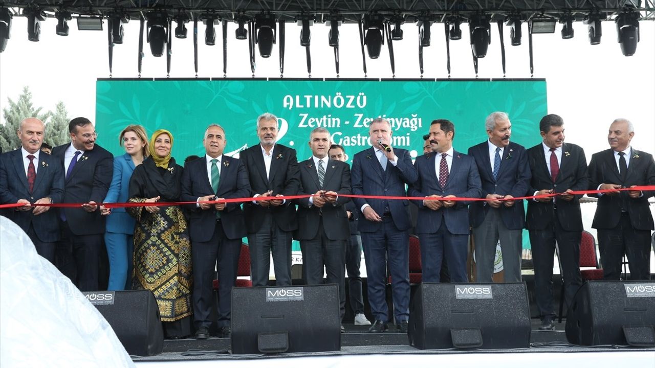 Hatay'da 9. Altınözü Zeytin Festivali'nde Bakan Bak'ın Mesajları