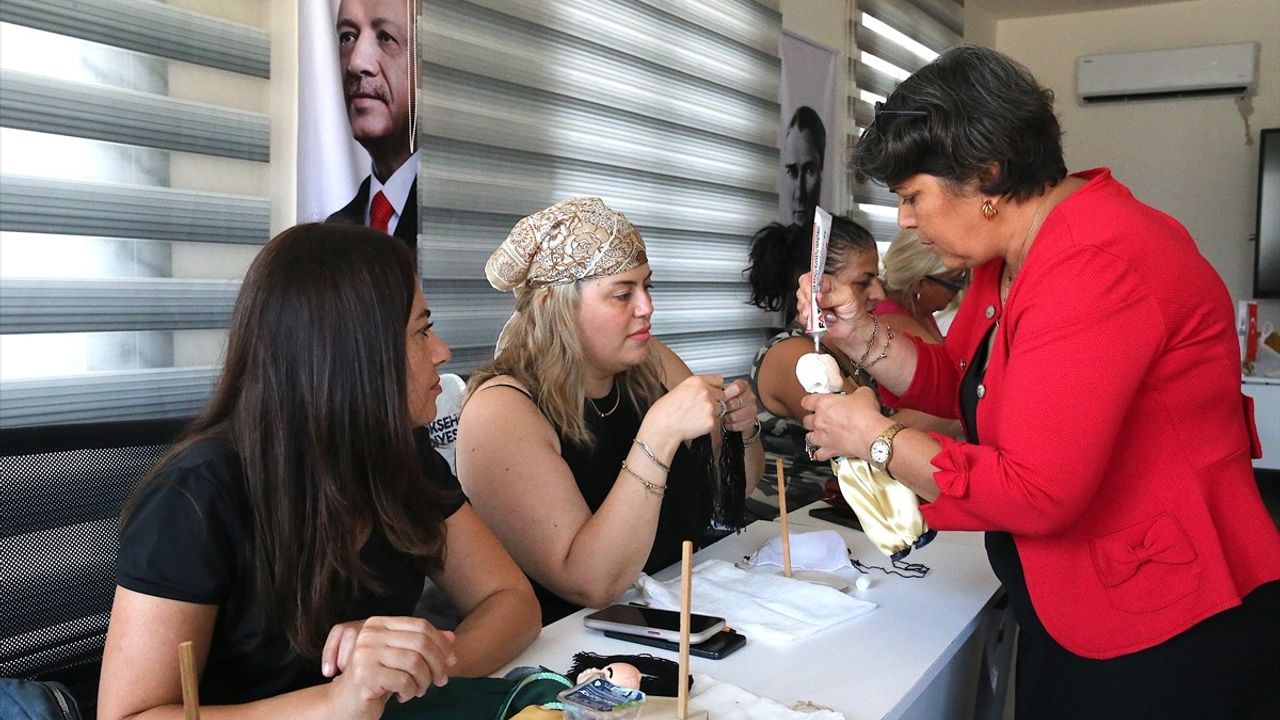 Hatay'da Afetzede Sanatçılardan El Sanatları Eğitimleri