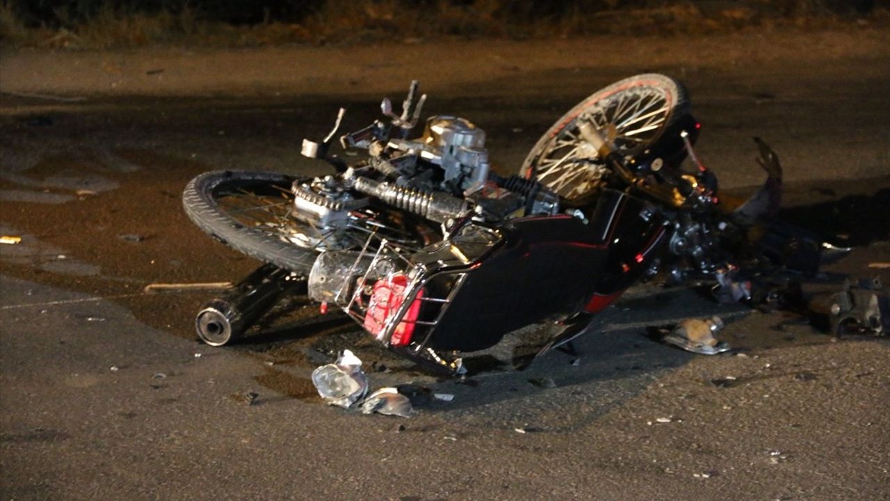 Hatay'da Motosiklet Kazası: 1 Ölü, 1 Ağır Yaralı