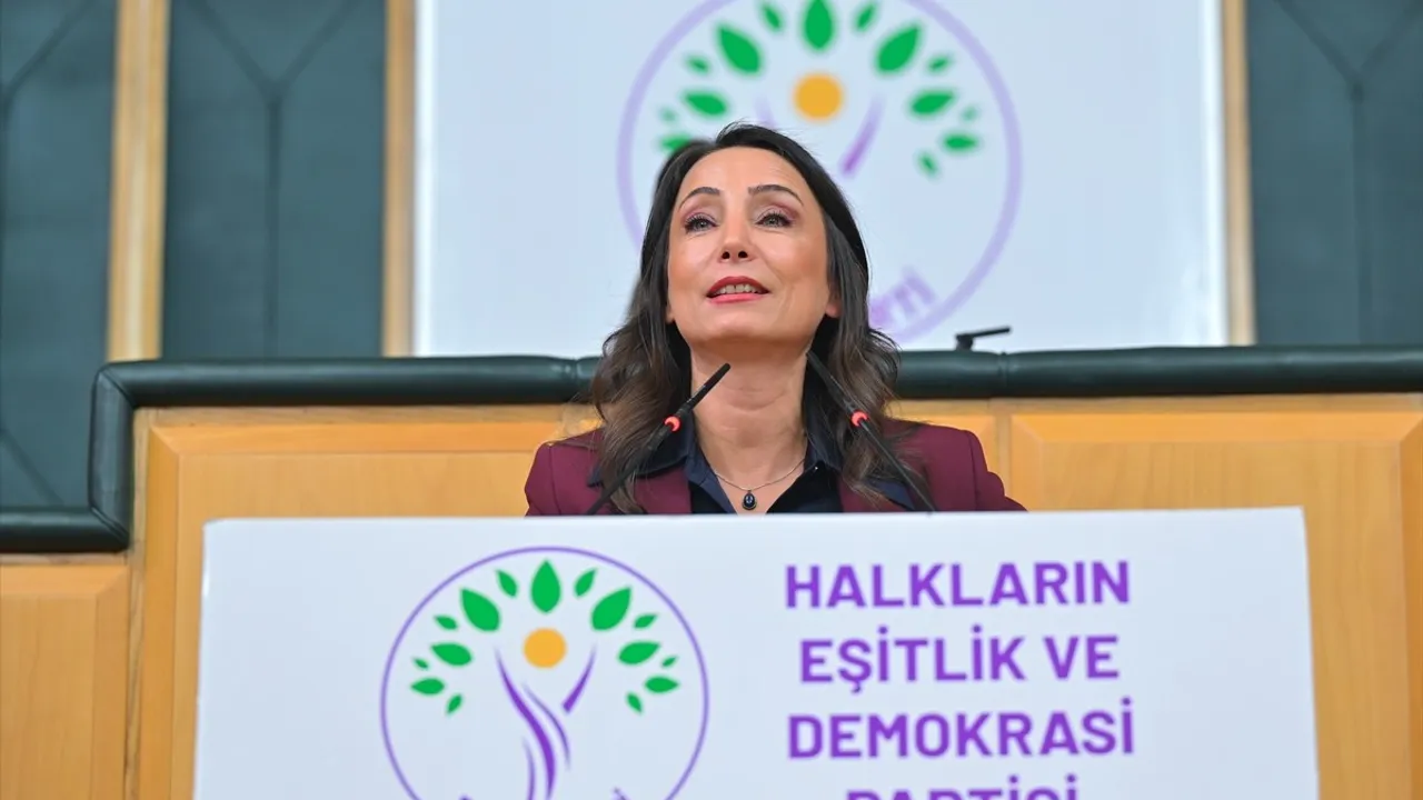 Hatimoğulları: Asgari Ücret Yoksulluk Sınırının Yarısı Olmalı