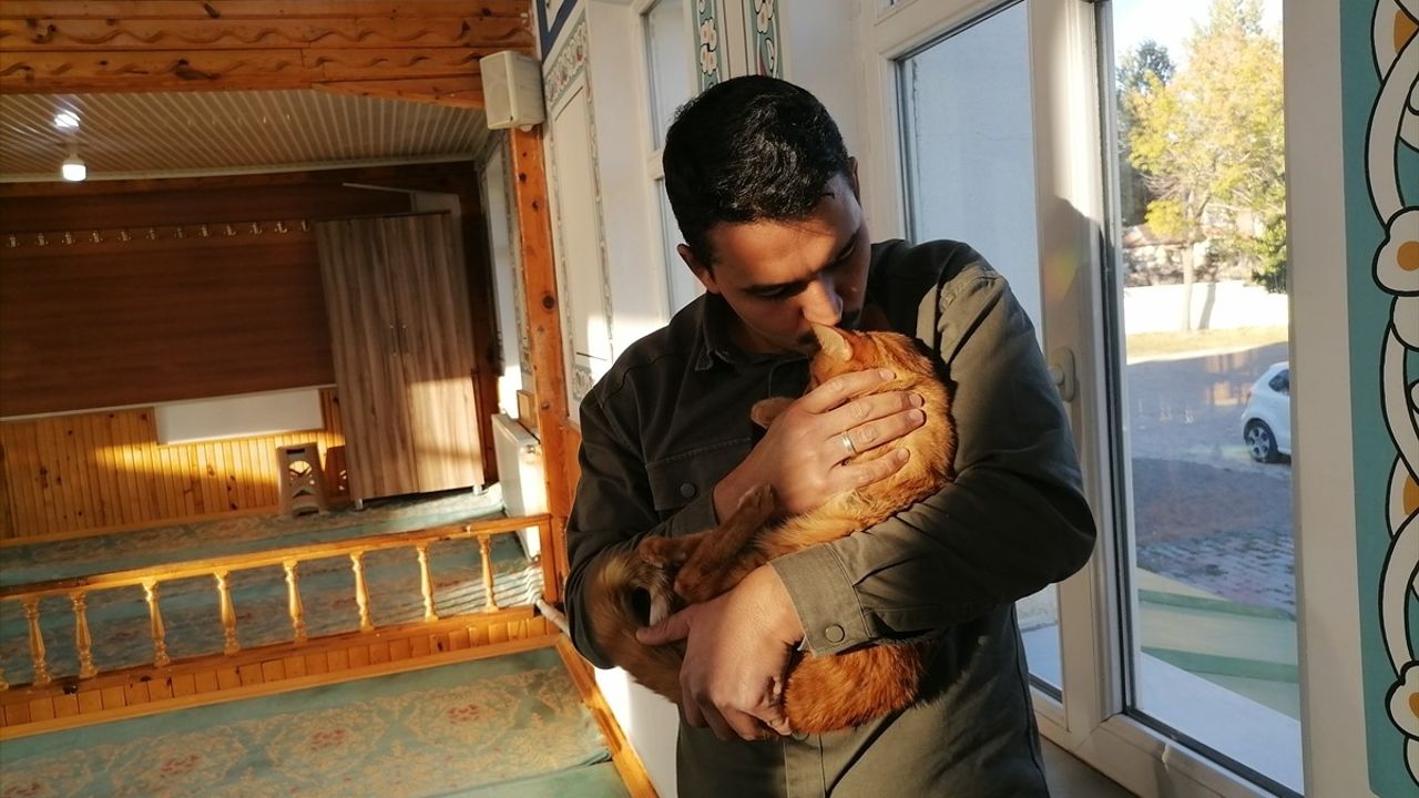 Hayvan Sevgisiyle Örnek İmam: Yunus Çaykara
