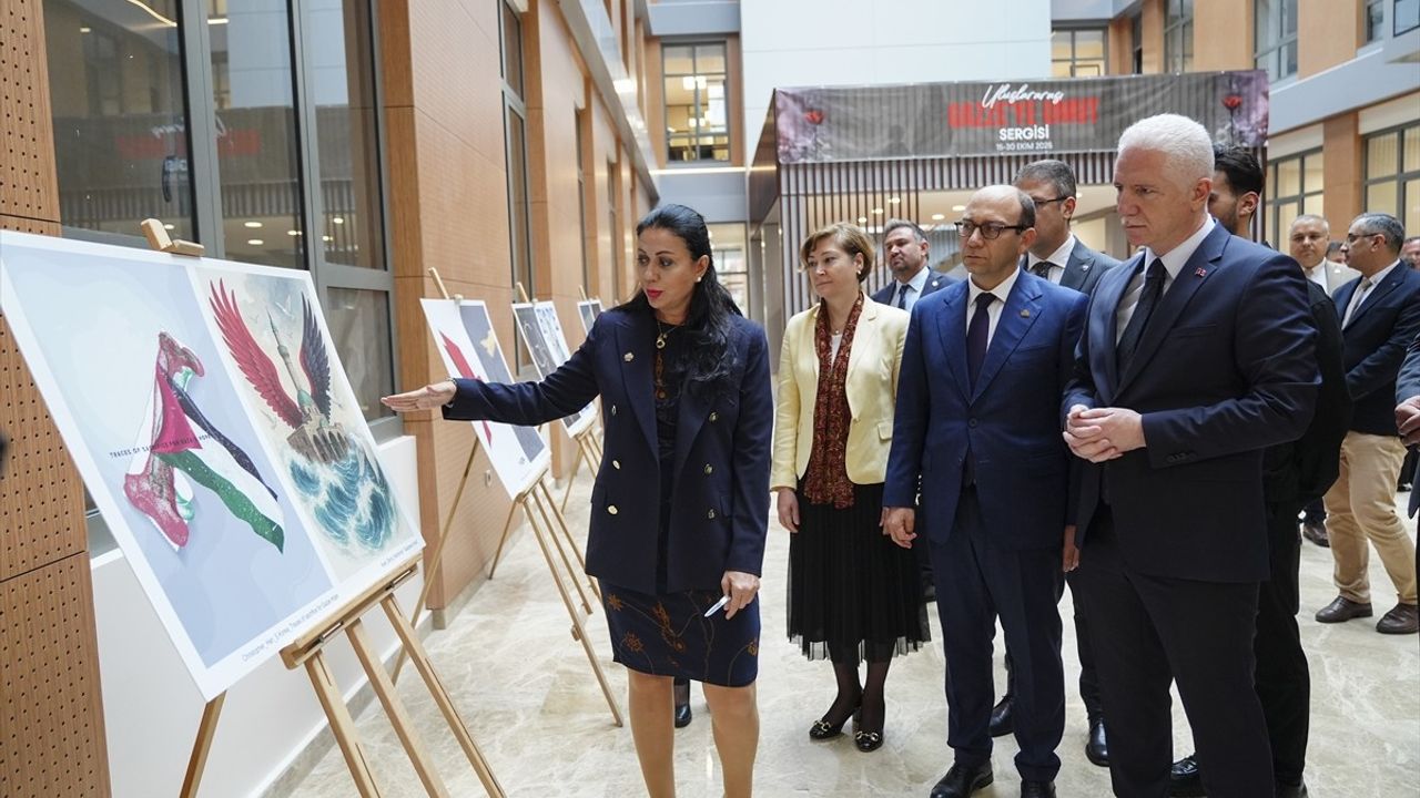 İstanbul Üniversitesi-Cerrahpaşa'da Gazze Sergisi ve Akademik Yıl Açılışı