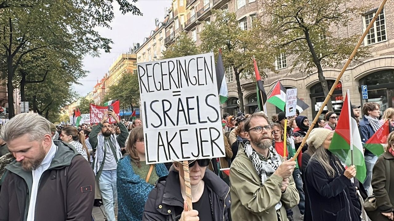 İsveç'te Gazze'ye Yardım Götüren Filolara Yönelik Saldırılar Protesto Edildi