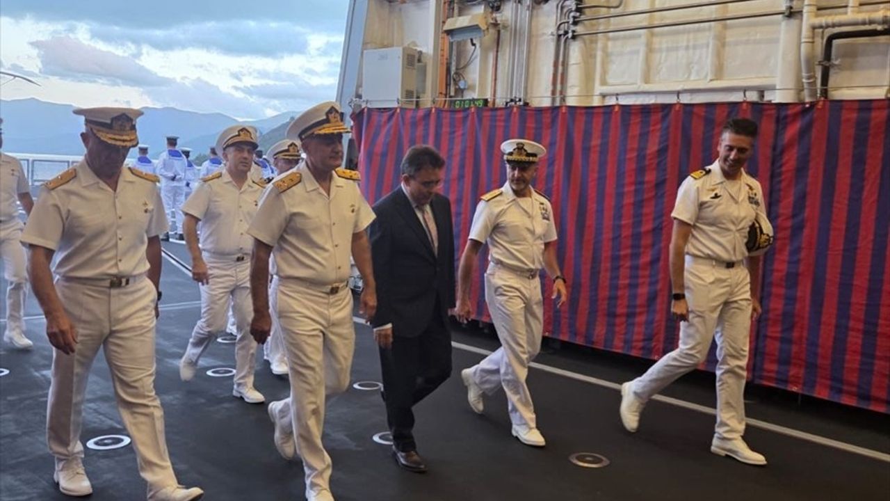 İtalya Fırkateyni Marmaris'e Ziyarette Bulundu