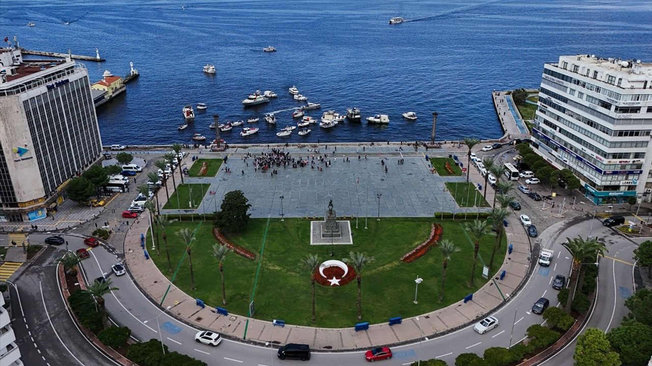 İzmir'de Filistin'e Destek İçin Gösterilen Dayanışma