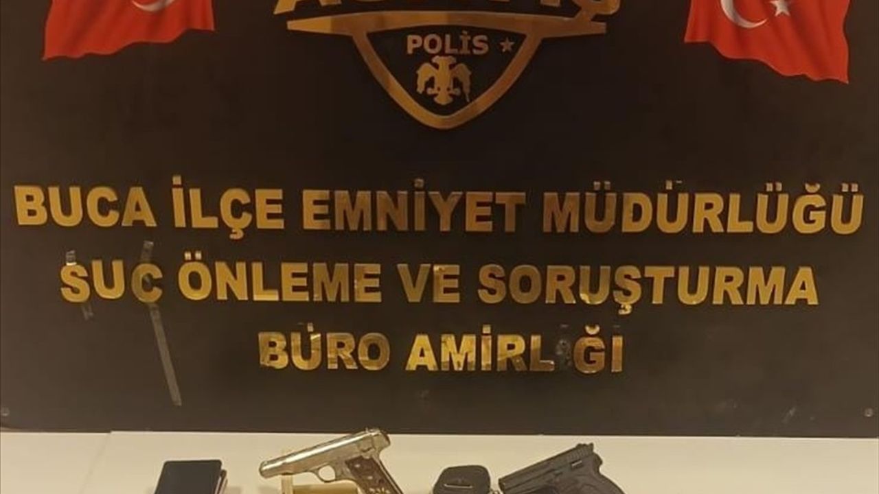 İzmir'de Ruhsatsız Silah ve Uyuşturucu Operasyonu