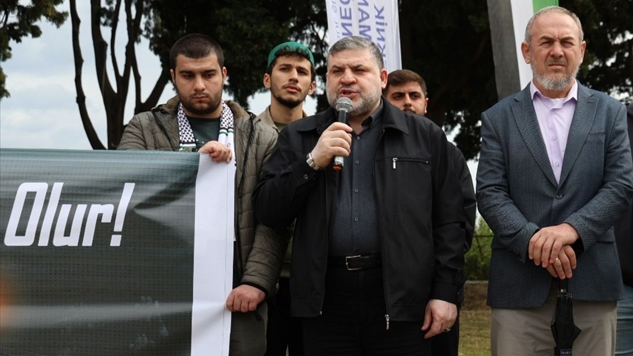 İZÜ Öğrencilerinin İsrail'e Tepkisi