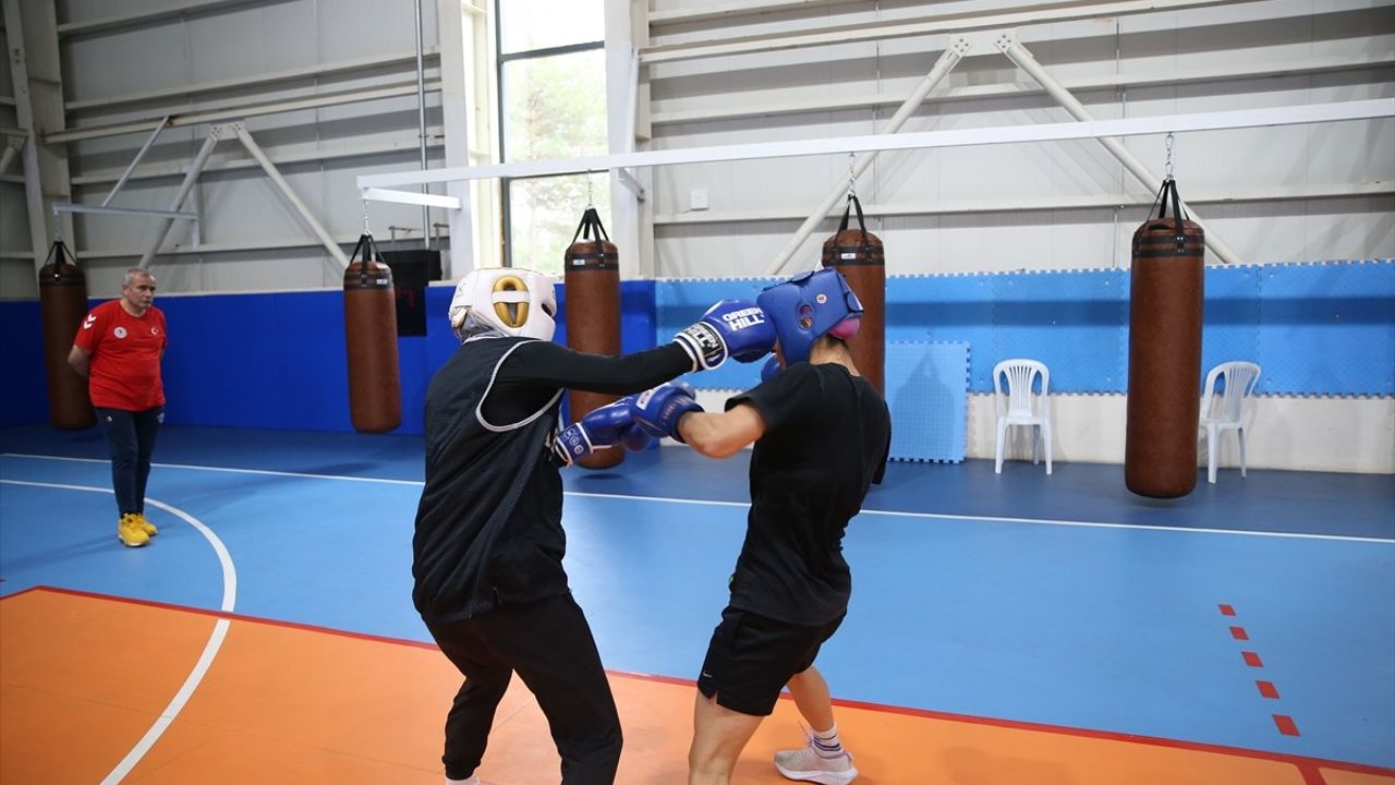 Kadın Boks Milli Takımı ve Azerbaycanlı Boksörler Ortak Kamp Yapıyor