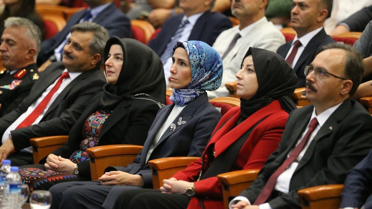 Kadınların Toplumsal Huzur Sürecindeki Rolü: Siirt Paneli