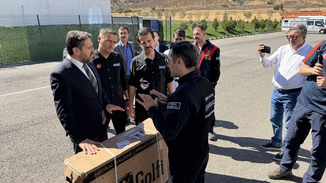 Kahramanmaraş'tan Suriye'ye Yardım Tırı Yola Çıktı