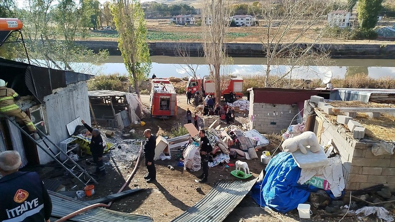 Kars'ta Müstakil Evde Yangın Kontrol Altına Alındı
